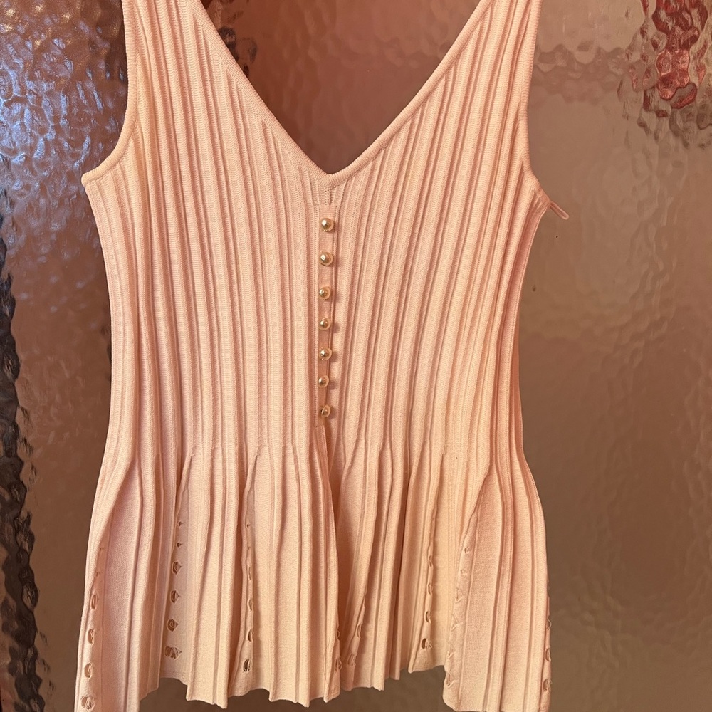 Chanel top size 38 in good condition! Buttons have Chanel cc on them